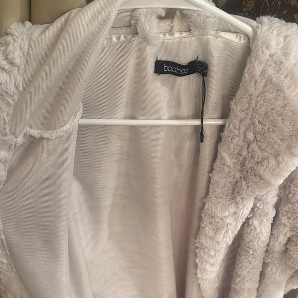 Boohoo White Textured Cardigan Sweater - Picture 3 of 3